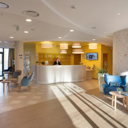 Hotel apartamentowy Domitys - La Quartefeuille *